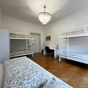  Auberge de jeunesse Miklosiceva
