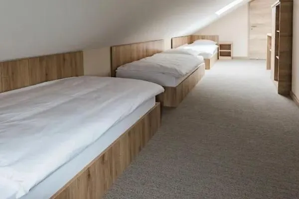 Endi Rooms Lubiana 0*,  Slovenia
